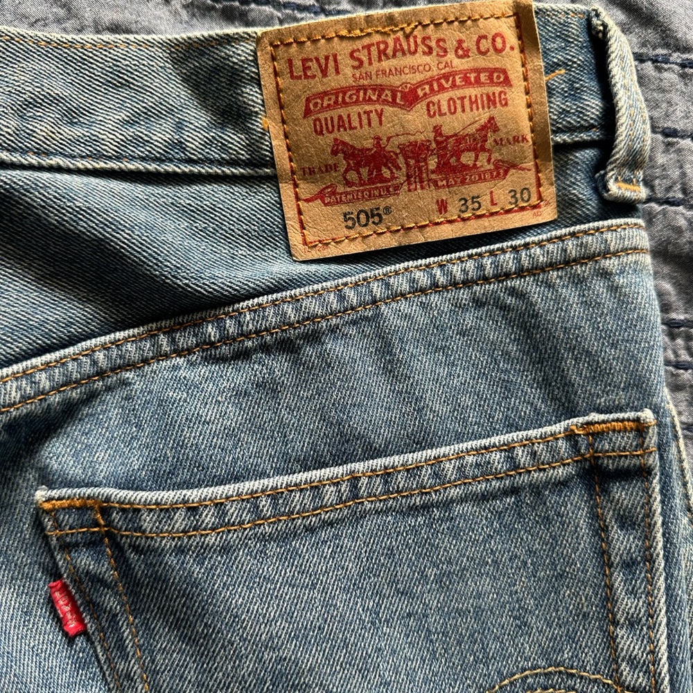Levi's Classic Straight Fit Denim Jeans